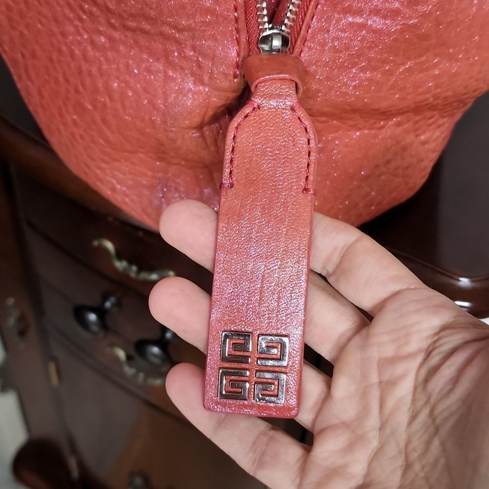 GIVENCHY Hobo Style handbag - Picture 6 of 16